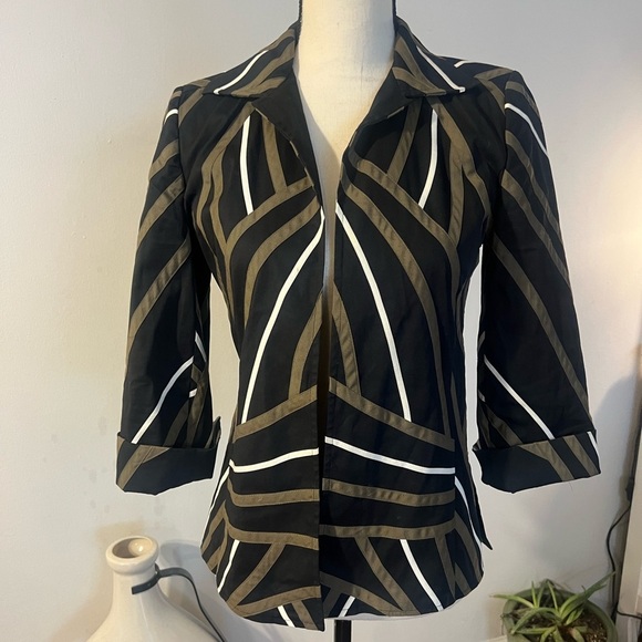 Linda Allard Ellen Tracy Tops - Black Button-Down Top with Olive and White Geometric Stripes